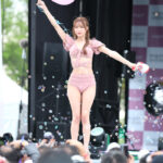 【写真特集】松本いちか、可憐な美ボディきわだつピンク水着でランウェイに登場！ ＜SPLASH SUMMER×近代麻雀水着祭2024＞