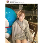 黒嵜菜々子、カジュアルスタイルからチラリ美脚披露！夜のリラックスタイム公開！