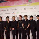 【動画】JO1がクールなブラックコーデでレッドカーペットに登場！＜KCON JAPAN 2024＞