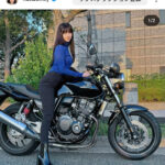 八田エミリ、美脚いかしたバイクショットに反響！「セクシーで美人で可愛くて、スタイル良いってもう完璧で火の打ちどころないです」