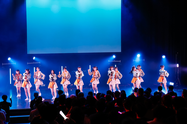 AMEFURASSHI ・ 愛来が登場！スターダストプロモーションの新世代ガールズグループが集結したイベント「Parallel World」開催！【コメントあり】