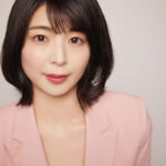 芸能事務所OL・池田桃子、大胆ヒップあらわな初写真集『桃色営業』表紙を解禁！演歌歌手デビューも決定で前代未聞の4刀流に！