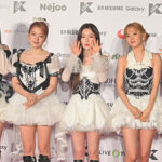 【写真特集】Red Velvet、お姫様感がかわいすぎるミニスカ衣装でレッドカーペットに登場！＜KCON JAPAN 2024＞