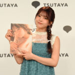 黒嵜菜々子、初の写真集発売記念イベントに登場！「1st写真集は、思い切っちゃおうと頑張って挑戦しました」