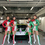 【写真特集】レースクイーン・藤森マリナ、根岸しおり、葵成美、上運天美聖らランボルギーニの前でポージング！87号車・METALIVE S Lamborghini GT3がクールな装いで登場