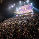 岡崎体育 Zepp Tour 2024完走！最新曲「失恋ソング」を武田真治氏と初コラボLIVEパフォーマンス！