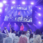 【写真特集】島谷ひとみがピンク色衣装で伸びかやな歌声で魅了！＜PEACE STOCK 79'＞