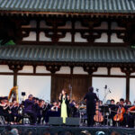 シンガーソングライター絢香、世界遺産・薬師寺東塔落慶記念奉納『絢香 SYMPHONIC CONCERT in 薬師寺』フルオーケストラ公演を開催