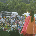 【写真特集】島谷ひとみがピンク色衣装で伸びかやな歌声で魅了！＜PEACE STOCK 79'＞