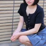 現役女子高生・15歳永井結菜、ミニスカコーデで語る！ 「友達とユニバに行って絶叫系のアトラクションを克服したい」