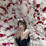 七嶋舞、淡路島で大好きなキティちゃんのテーマパーク訪問しホテルに宿泊！大興奮でキティ愛を語る。