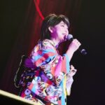 【ライブレポート】水谷千重子、着物姿で『愛が覚めたわけじゃないの』を熱唱！〈Kohmi EXPO 2024〉