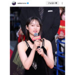 清野菜名、透明感あふれる美肌映えるブラックドレス姿で登場！