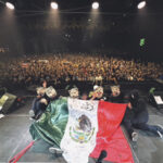 MAN WITH A MISSION 北米ツアーを完走！狼たちがアメリカ伝説の野外劇場Red Rocks Amphitheaterに初出演！