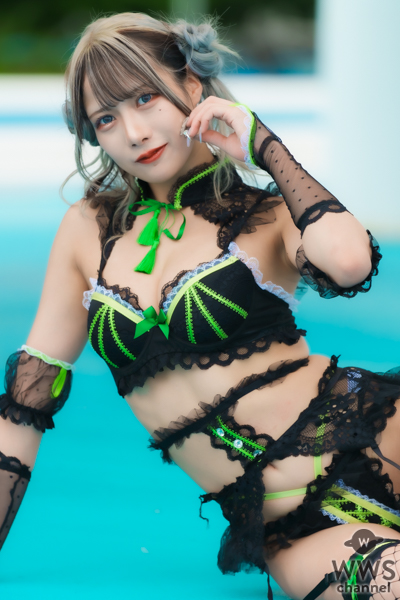 【写真特集】どーぴんぐ疑惑・茉乃えまがギャル全開なコスプレ水着で登場！＜いなプーフォトフェス@稲毛海浜公園プール＞