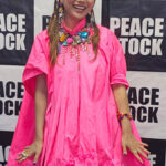 【動画】島谷ひとみ、平和の祭典「PEACE STOCK 79'」発起人として平和への思いを語る