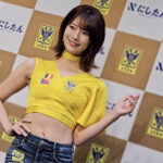 【動画】さかいゆりや、美脚アピールのミニ丈デニム衣装で「3代目シントトロイデンガールズ就任」への意気込みを語る！