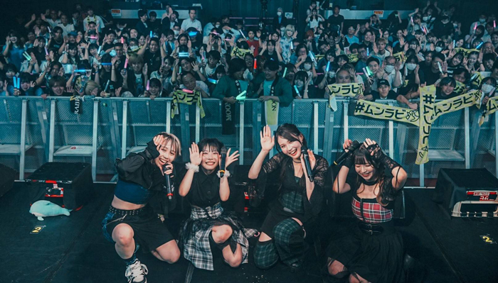 SNSで超話題沸騰中！！MOON RABBiTS 新宿ReNYワンマンライブ大盛況で終演