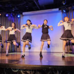 【動画】日本人K-POPグループ・UNICODE(ユニコード)が制服衣装で日本での初パフォーマンス！