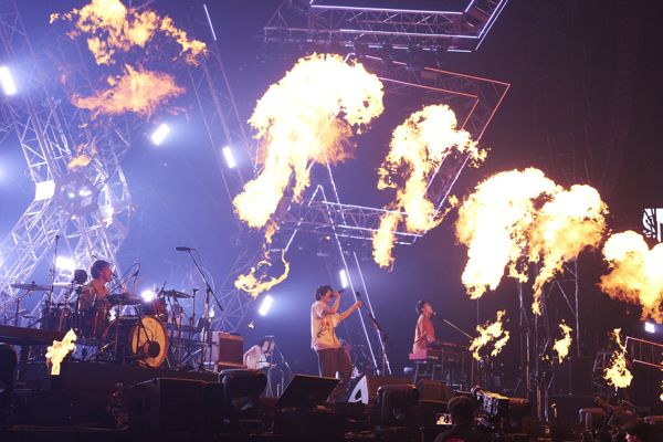 バズリズム LIVE5回目の参加となるsumikaが登場！いよいよ今週末オンエア！バズリズム LIVE/DAY2 ライブレポート！