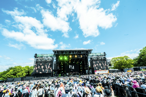 INI（アイエヌアイ）『SUMMER SONIC 2024』初出演！生バンドやフェスならではの演出で観客を魅了！＜オフィシャルライブレポート＞