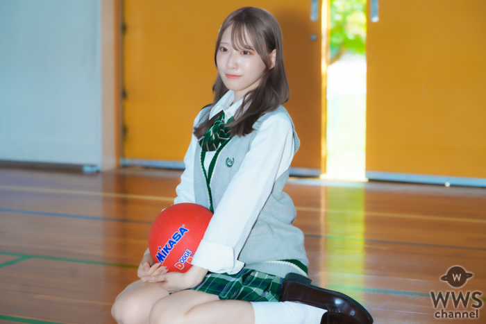 【写真特集】Honey Devil（ハニデビ）亀尾日菜子がグリーンのチェックが映える清楚系制服で登場！！＜私立近代麻雀学園＞