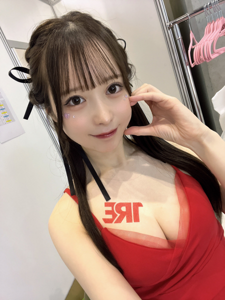 【写真特集】 スレンダー美少女・天馬ゆい、ピンク水着で初参加で台湾のファンを魅了！ ＜TRE台北国際成人展＞