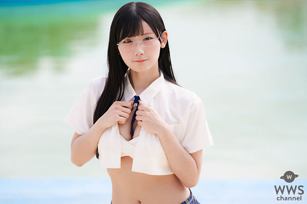 【写真特集】小鳥遊もか、超ミニスカな制服ビキニ姿でプール撮影会に登場！ ＜近代麻雀水着祭FINAL＞