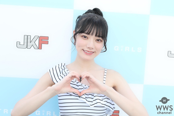 【動画】宮下玲奈、爽やかボーダー水着で撮影会の感想を語る＜TREND GIRLS 撮影会 2024＞