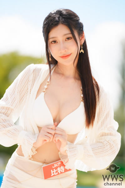 【写真特集】JKF・比特、大人な着こなしで魅せる純白水着姿で盛り上げる！ ＜TREND GIRLS 撮影会 2024＞