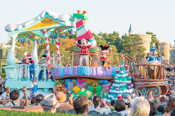 東京ディズニーランドと東京ディズニーシーでスペシャルイベント『ディズニー・クリスマス』が開催！冬の東京ディズニーリゾートがクリスマス一色に！