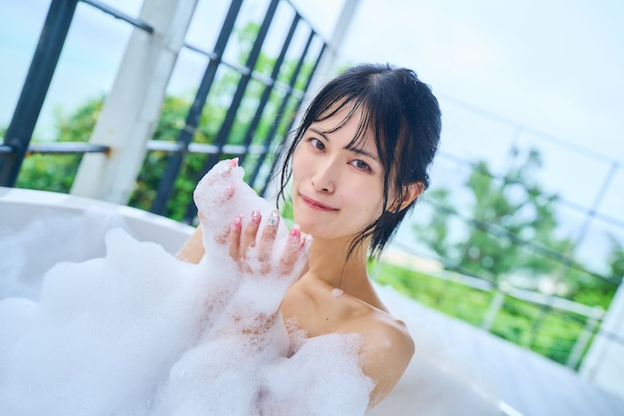 元AKB田北香世子が「最初で最後の」デジタル写真集発売 泡風呂での妖艶ショットも