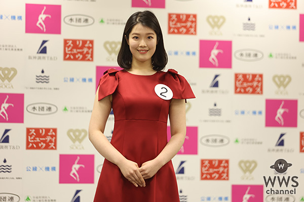 【動画】CA志望の聖心女子大学・上山舞唯さん、赤いキレイめワンピースで自己PR！「日本のイメージを向上させる客室乗務員を目指します！」＜第57回ミス日本コンテスト2025＞