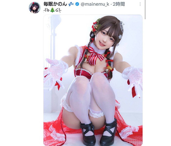 毎眠かのん、クリスマスカラーのコスプレでむっちり美肌あらわに！！