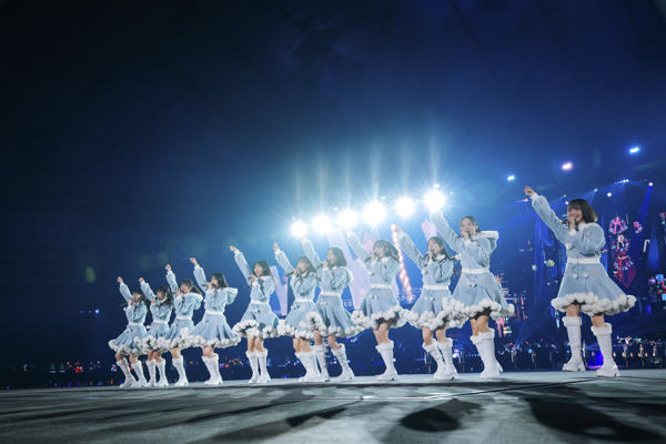 日向坂46が東京ドームを「ハッピー」と「サプライズ」で満たす！