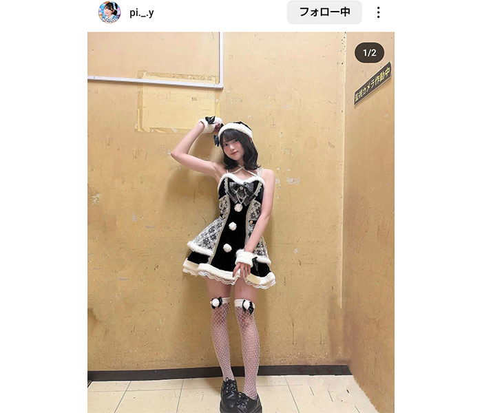 姫野ひなの、美脚際立つブラックサンタでファン魅了！