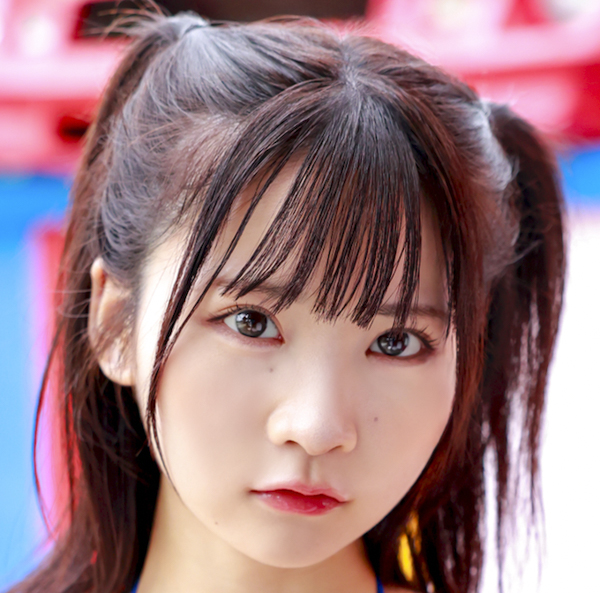身長143cm・Iカップのチートボディ塩見ももこが待望の1stイメージDVD発売「これこそアイドルのグラビア」