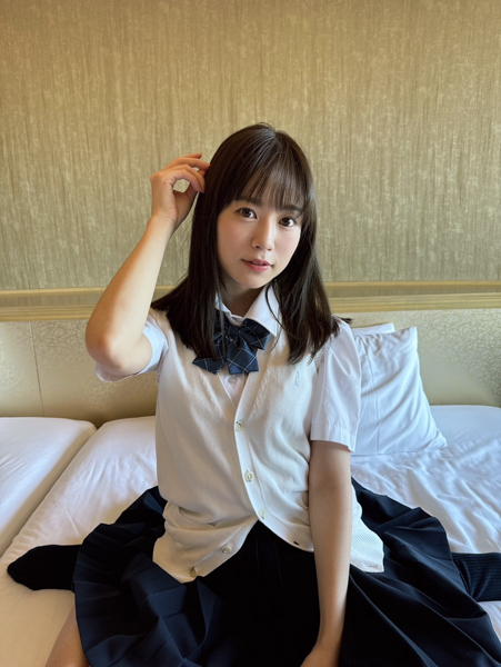 制服姿が似合うNo.1の女優・天宮花南、1月7日に電撃移籍を発表。 コスプレイヤーとしても可愛すぎると話題に