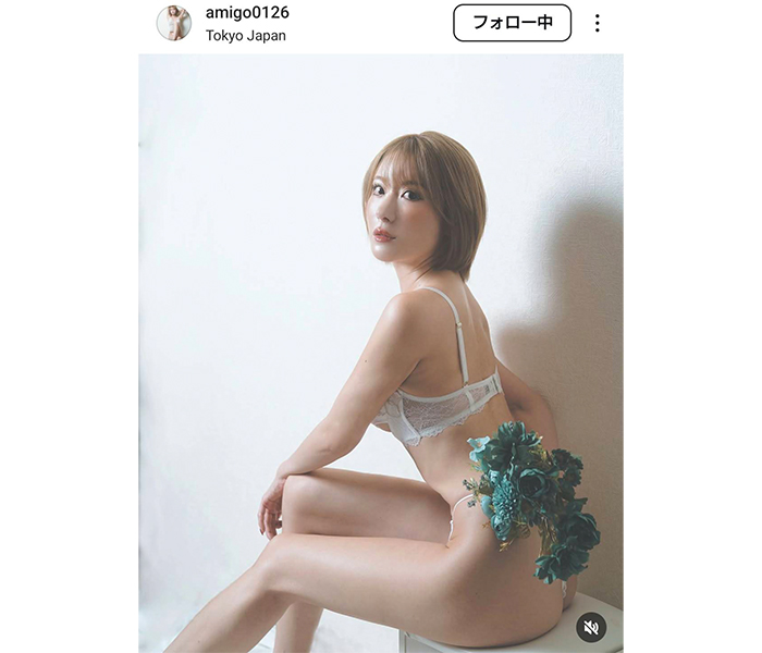 ファン「日本の美しさ」水野亜美、大胆美肌あらわなセクシーランジェリーSHOTを公開！！