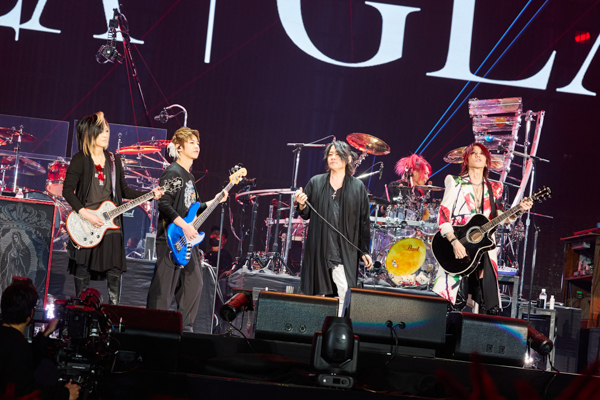 【ライブレポート】25年の時を経て東京ドームで伝説の一夜が蘇る！LUNA SEA×GLAY夢の対バンが開催！＜The Millennium Eve 2025＞