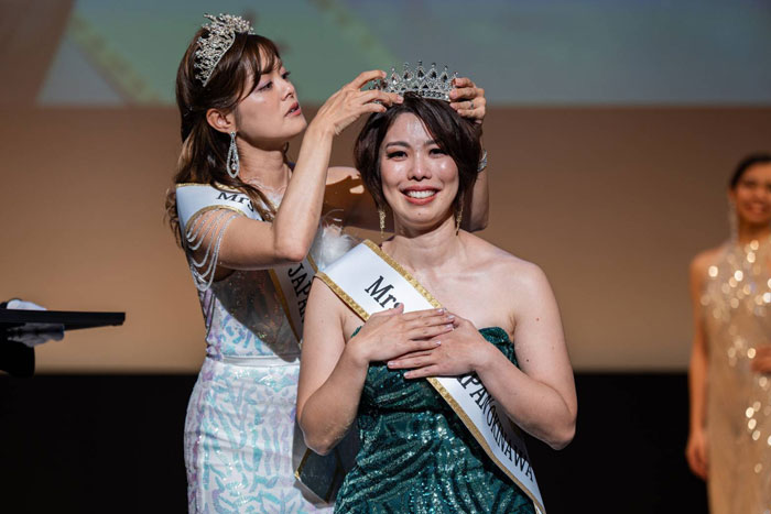 高山智恵美さん・金城真美さん・ボールトン靖乃さんがグランプリ、関谷真生子さん・上原七依さんが特別賞を受賞＜ベストオブミス沖縄県大会2025＞