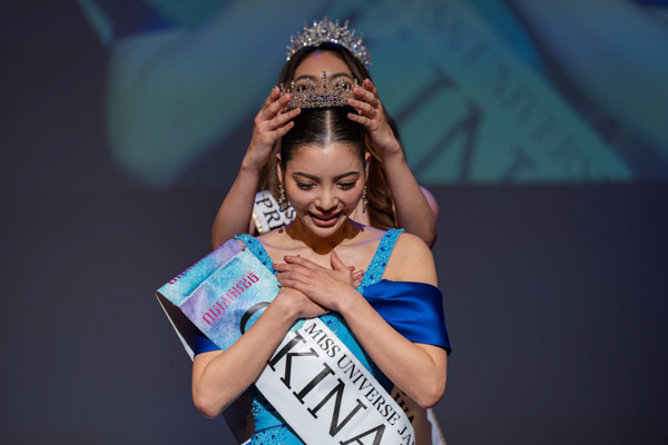 高山智恵美さん・金城真美さん・ボールトン靖乃さんがグランプリ、関谷真生子さん・上原七依さんが特別賞を受賞＜ベストオブミス沖縄県大会2025＞