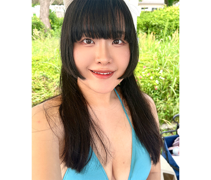 シン・オカダ、圧巻美ボディのセクシービキニSHOTにファン悶絶！！