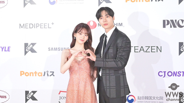 チュ・ヨンウ＆チョ・イヒョンがロマンティックでエレガントなファッションコーデで登場！＜KCON JAPAN 2025＞