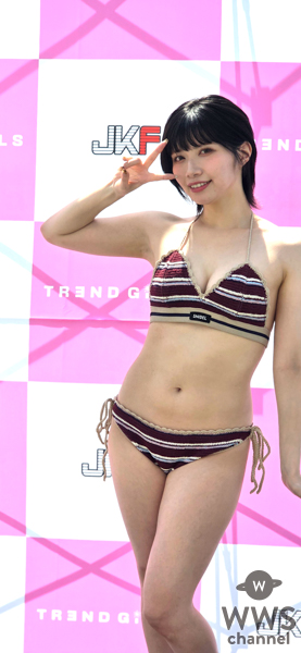 【動画】石原希望、カラフルなボーダー柄水着でTREND GIRLS撮影会 2025の盛り上がりを語る！