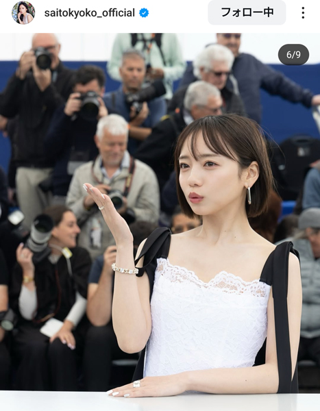 齊藤京子、気品兼ね備えたドレス姿に5万件超え「いいね」！