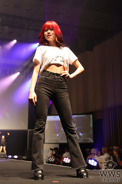 【写真特集】うーちゃん、White Cinderellaのキレかわ系衣装でランウェイを歩き会場を魅了！＜TOKYO CROSSROADS 2025＞