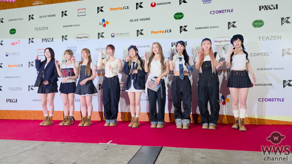 【動画】ME:Iが美脚あらわなガーリーコーデでレカぺに登場！＜KCON JAPAN 2025＞