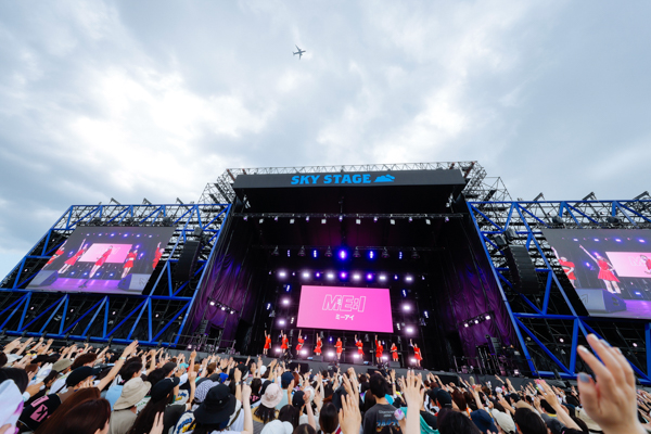ME:I　初の『JAPAN JAM 2025』で全10曲パフォーマンス！＜ライブレポート＞