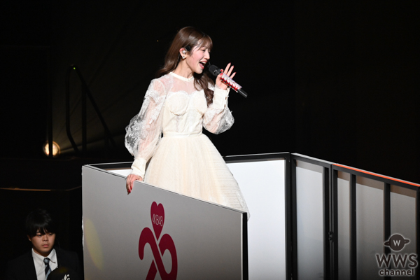 AKB48 村山彩希、涙の卒業コンサートに柏木由紀、峯岸みなみ、岡田奈々らOG17名が熱唱!